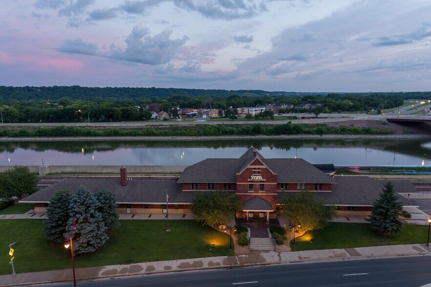 More Photos Of 112-142 S Riverfront Dr, Mankato Office For Lease