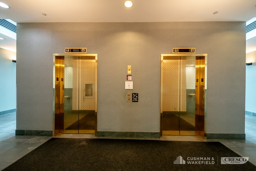 More Photos Of 23250 Chagrin Blvd, Beachwood Office For Lease