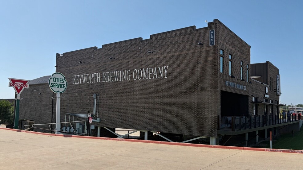 More Photos Of 6428 Davis Blvd, North Richland Hills General Retail For Sale