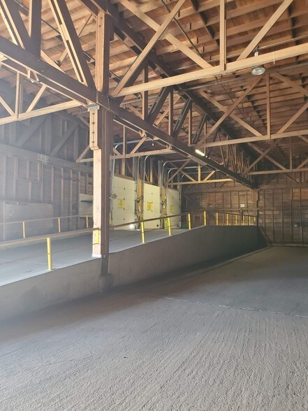 More Photos Of 3232 Road 101 E, Sidney Distribution For Lease