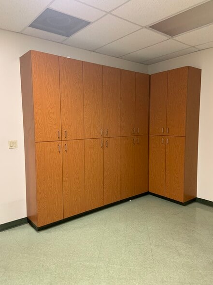 More Photos Of 2612 F St, Bakersfield Medical For Sale