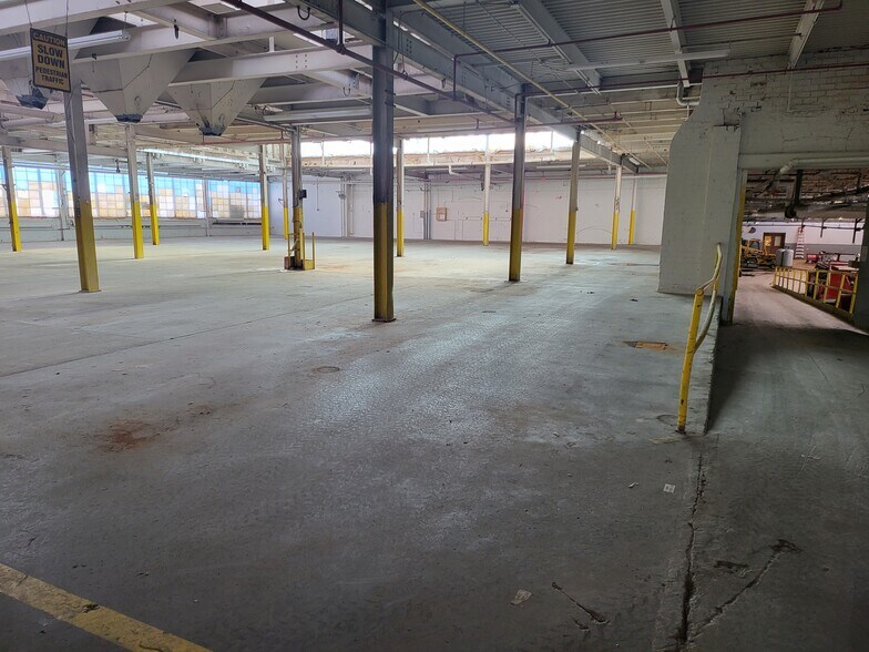 More Photos Of 1400-1414 E State St, Olean Manufacturing For Lease