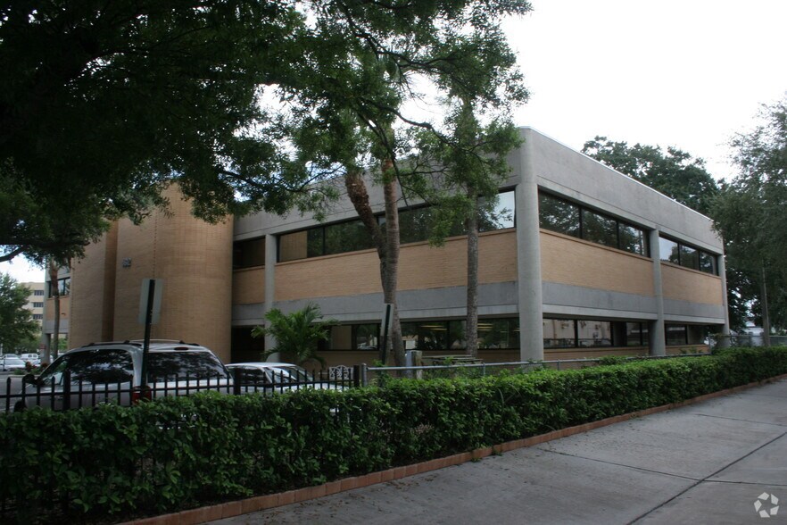 More Photos Of 4612 N Habana Ave, Tampa Medical For Sale
