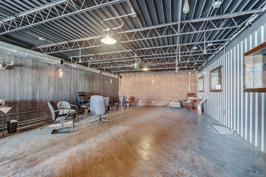 More Photos Of 1727 S Agnew Ave, Oklahoma City Service For Lease