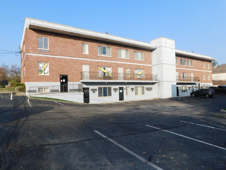 More Photos Of 3270 W North Bend Rd, Cincinnati Office Residential For Sale