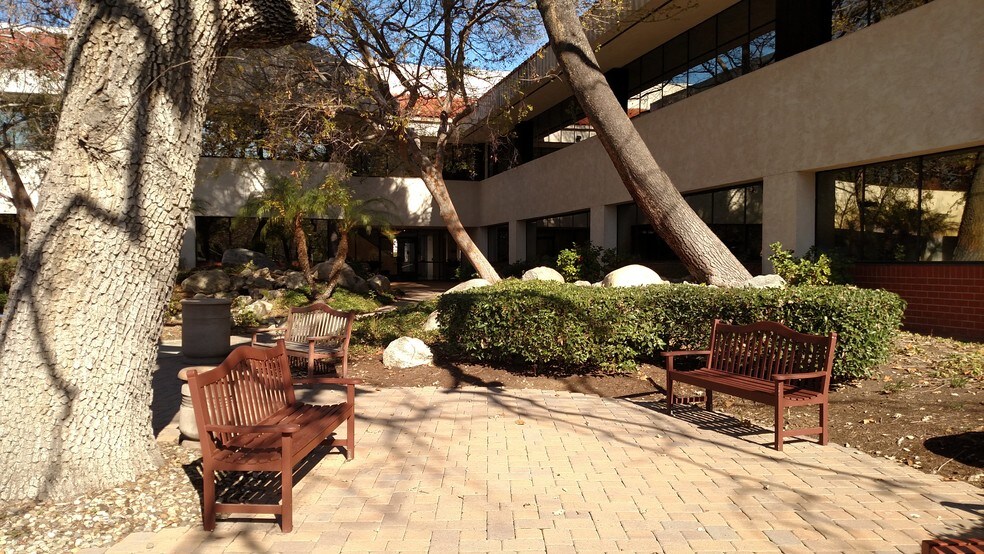 More Photos Of 325 E Hillcrest Dr, Thousand Oaks Office For Sale