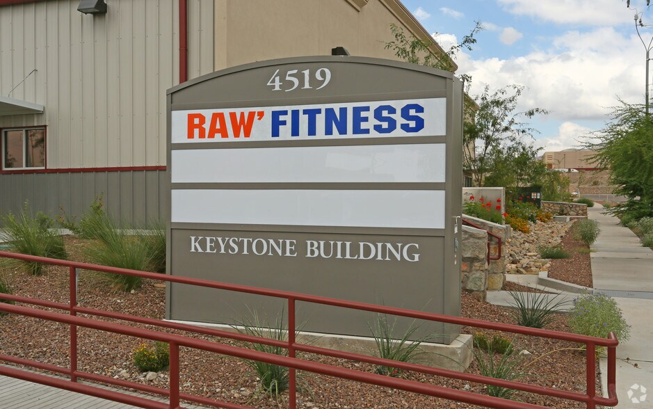 More Photos Of 4519 Osborne Dr, El Paso Warehouse For Lease