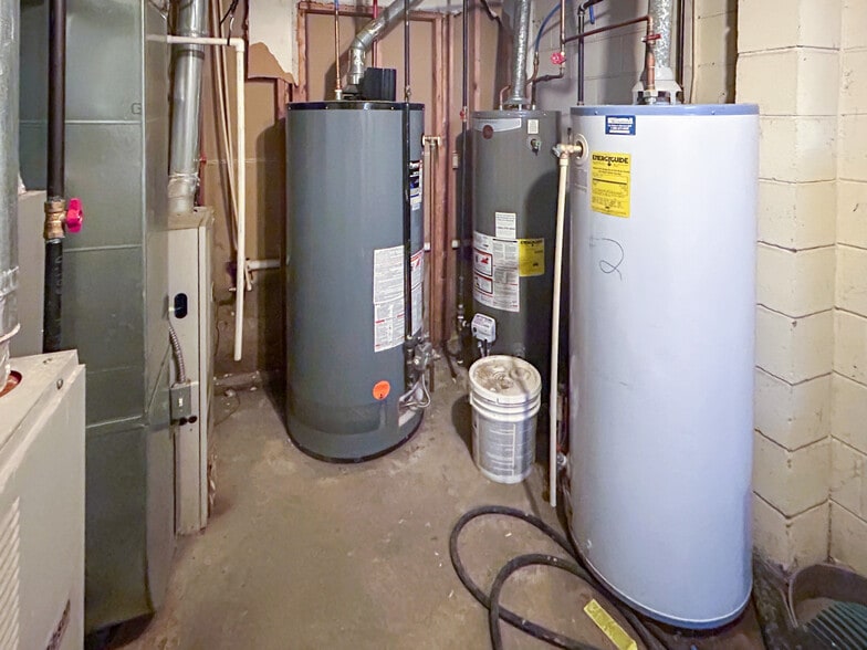 More Photos Of 718 E Mount Morris Rd, Mount Morris Storefront Retail Residential For Sale