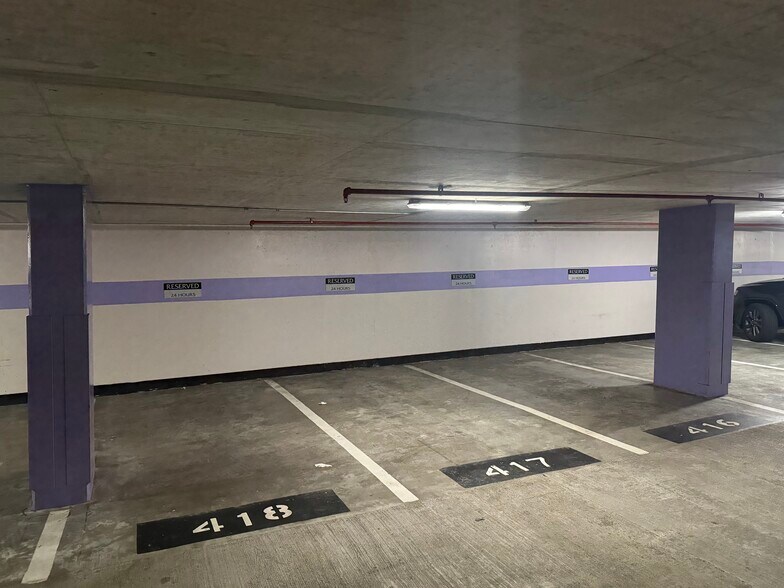 More Photos Of 1100 Alakea St, Honolulu Office For Sale