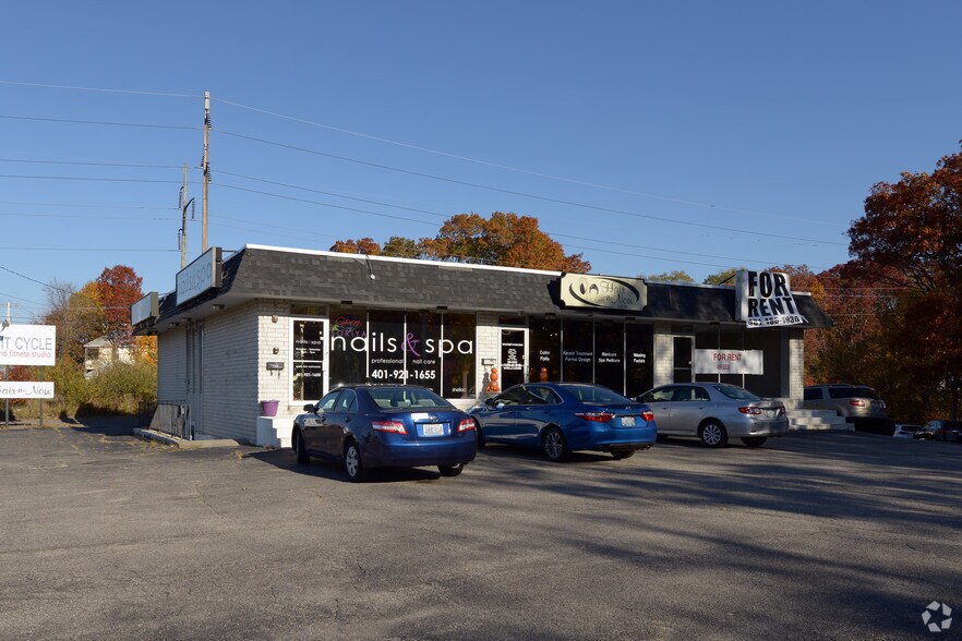 More Photos Of 650 Greenwich Ave, Warwick Freestanding For Sale