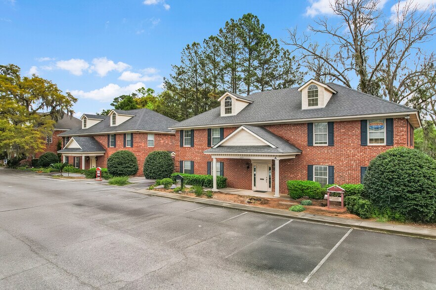 More Photos Of 10375 Ford Ave, Richmond Hill Office For Sale