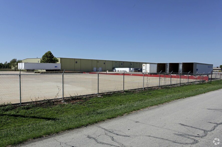 More Photos Of 1700 E Quarter Rd, Siloam Springs Manufacturing For Lease