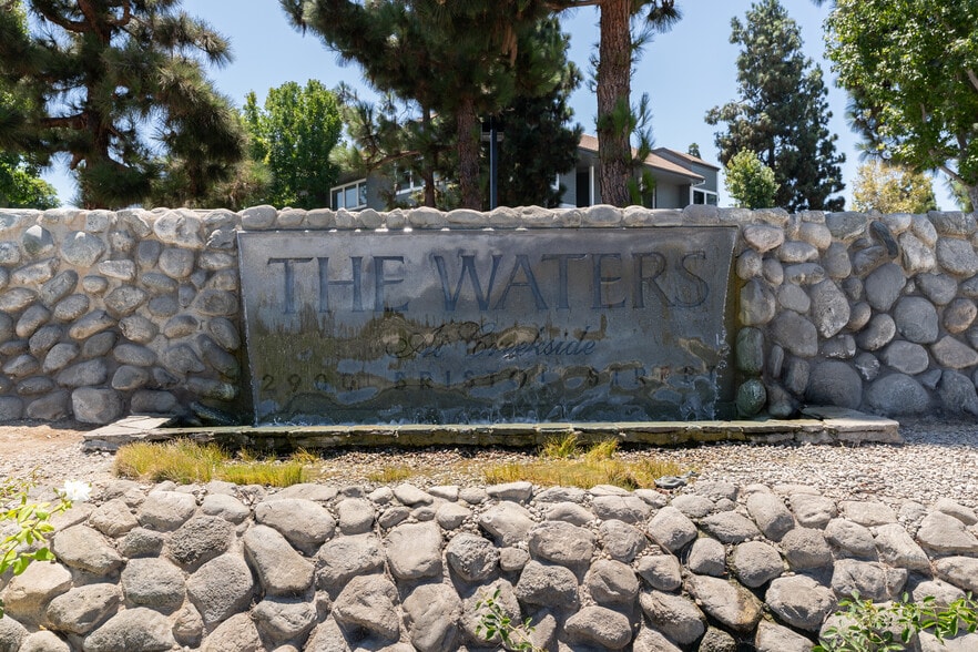 More Photos Of 2900 Bristol St, Costa Mesa Office For Sale