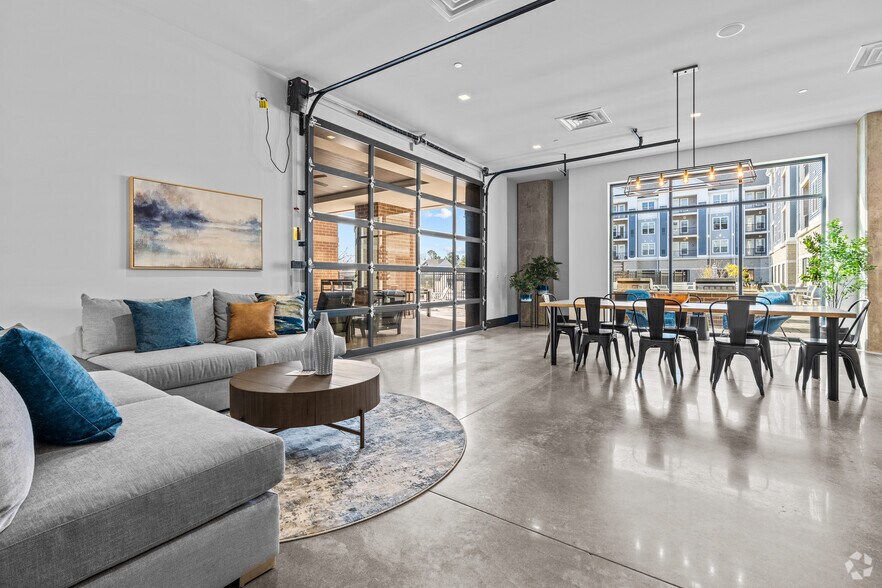 More Photos Of 3061 Godwin Blvd, Suffolk Multifamily For Sale