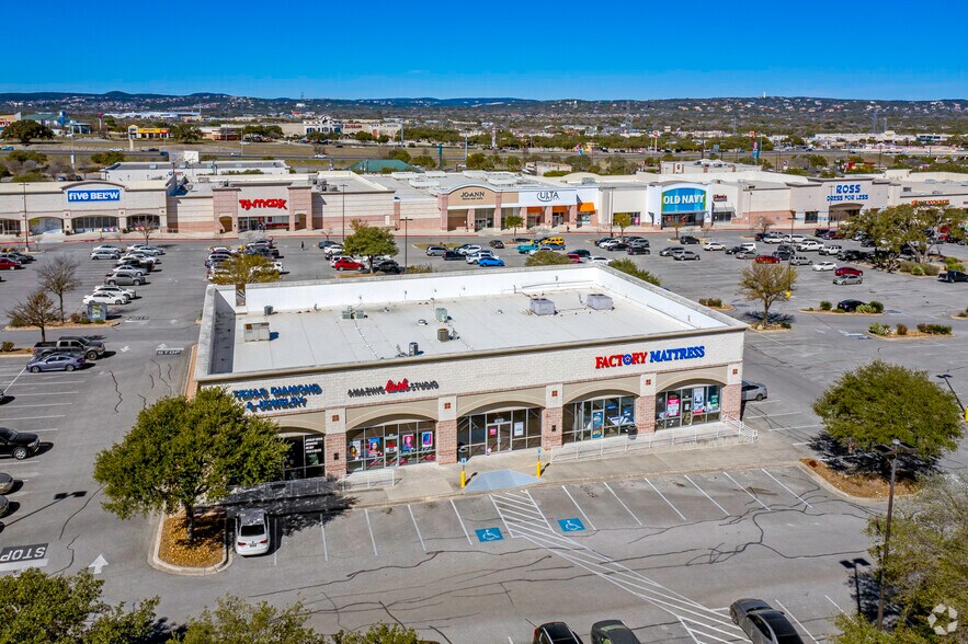More Photos Of 11309-11323 Bandera Rd, San Antonio Unknown For Lease