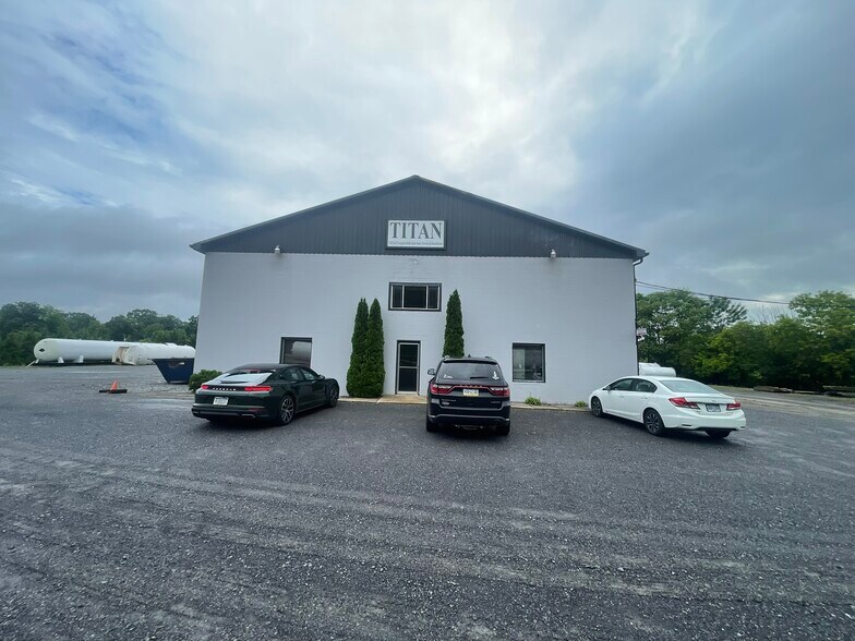 More Photos Of 5559 William Penn Hwy, Alexandria Warehouse For Sale