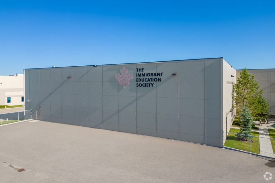 More Photos Of 3675 63rd Ave NE, Calgary Warehouse For Lease