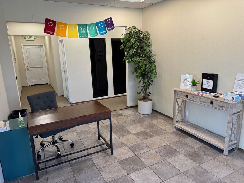 More Photos Of 1200 Industrial Rd, San Carlos Flex For Lease