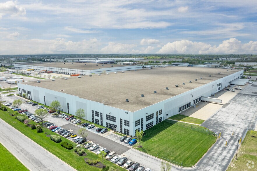 More Photos Of 650 Commerce Parkway East Dr, Greenwood Warehouse For Lease
