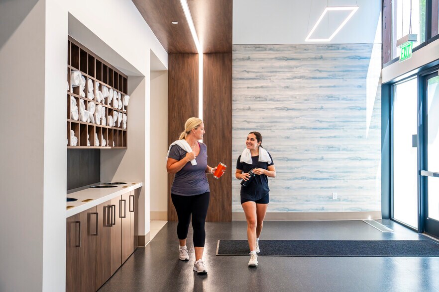 More Photos Of 98 San Jacinto Blvd, Austin Office For Lease