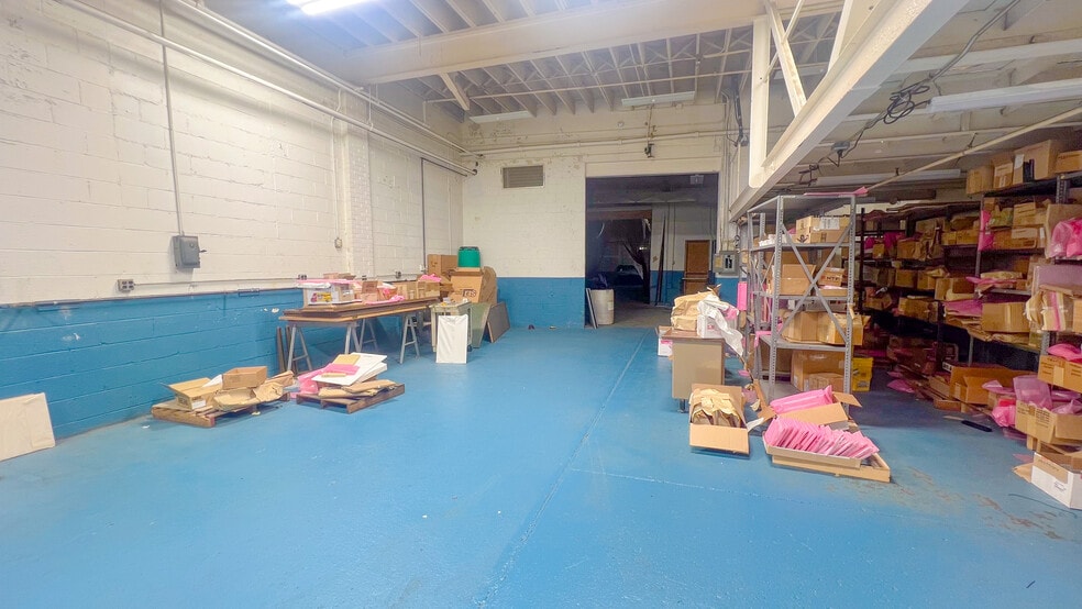 More Photos Of 450 S Fellowship Rd, Maple Shade Township Warehouse For Sale