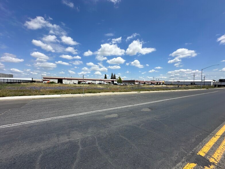 More Photos Of Whitmore Ave & Nickerson Dr, Modesto Land For Sale