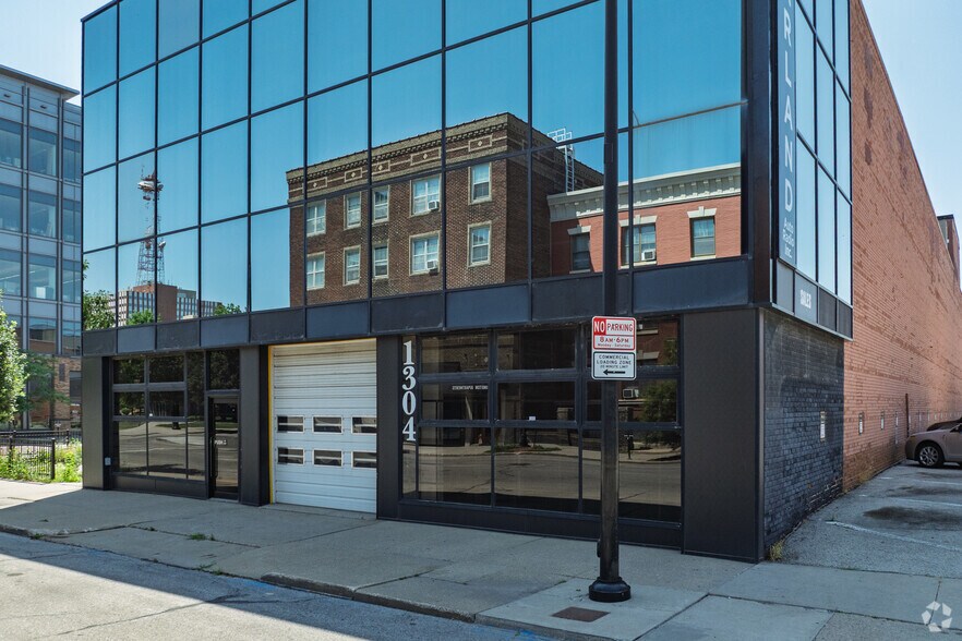 More Photos Of 1304 Locust St, Des Moines Storefront For Sale