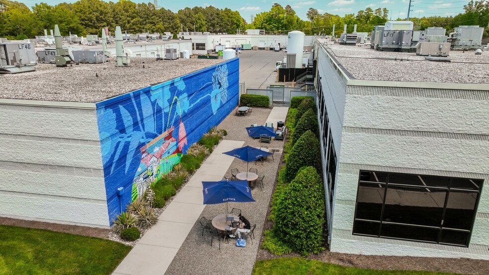 More Photos Of 4222 Emperor Blvd, Durham Research And Development For Lease