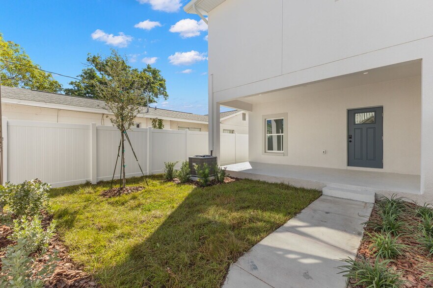 More Photos Of 2525 13th Ave N, Saint Petersburg Multifamily For Sale