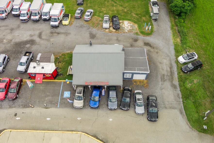 More Photos Of 2516-2518 N Dupont Pky, Middletown Freestanding For Sale