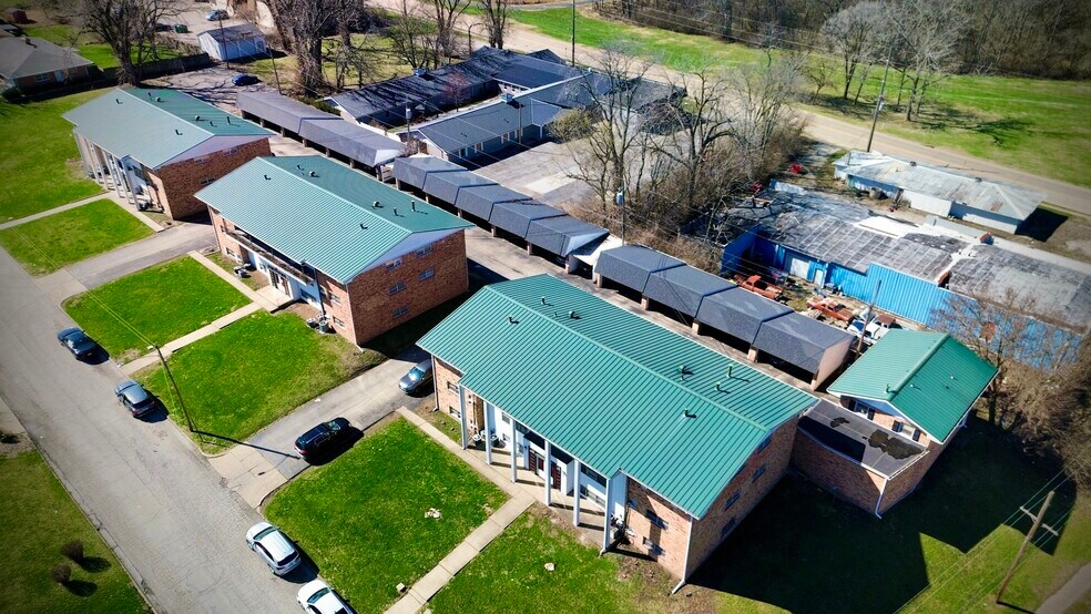 More Photos Of 105 S Elder Ln, Decatur Apartments For Sale