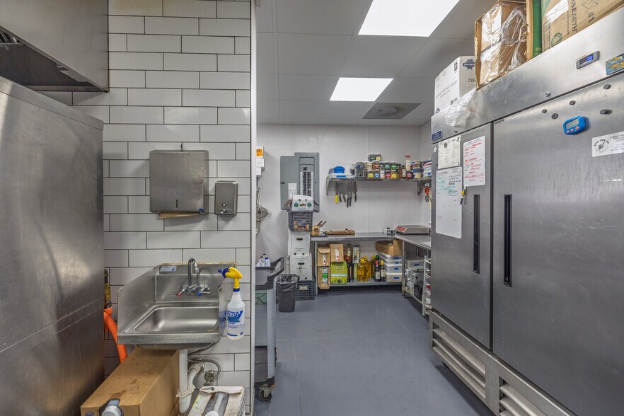 More Photos Of 244 Short Coxe Ave, Asheville General Retail For Sale