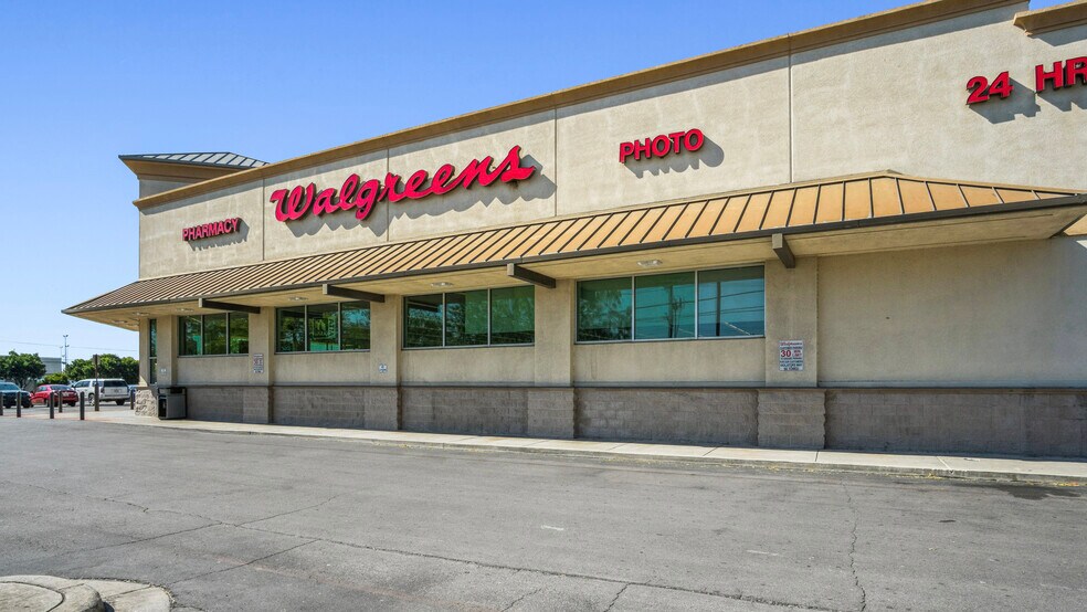 More Photos Of 7019 S Zarzamora St, San Antonio Drugstore For Sale