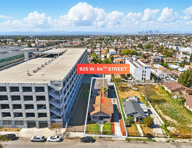 More Photos Of 925 W 84th St, Los Angeles Apartments For Sale