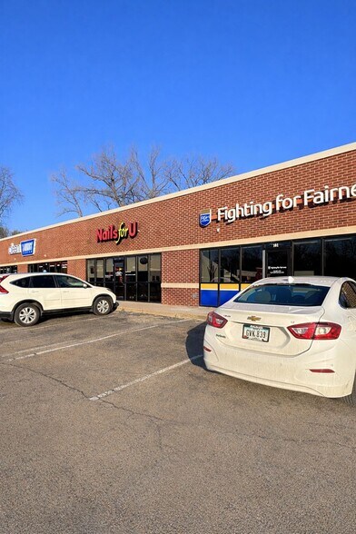 Primary Photo Of 3301 Pennsylvania Ave, Dubuque General Retail For Lease