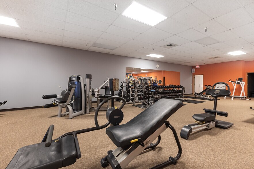 More Photos Of 128 W 8th St, Monroe General Retail For Sale