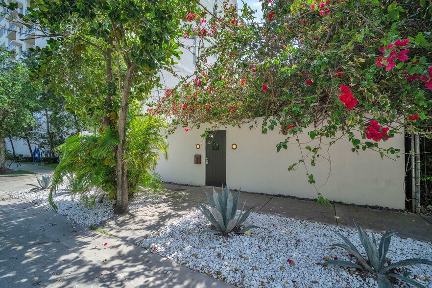 More Photos Of 120 NE 25th St, Miami Specialty For Sale