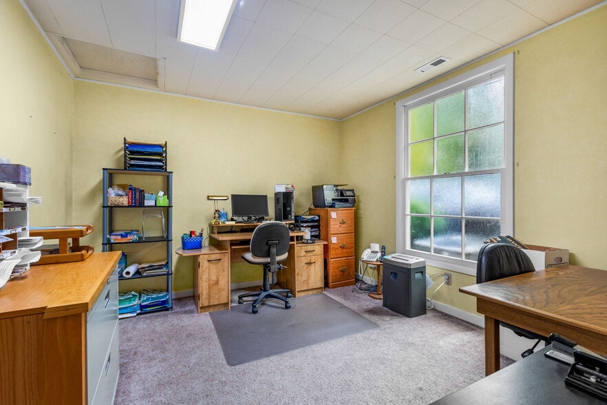 More Photos Of 537 7th Ave SW, Albany Religious Facility For Sale