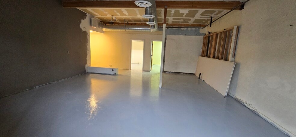 More Photos Of 334 S Montezuma St, Prescott General Retail For Lease