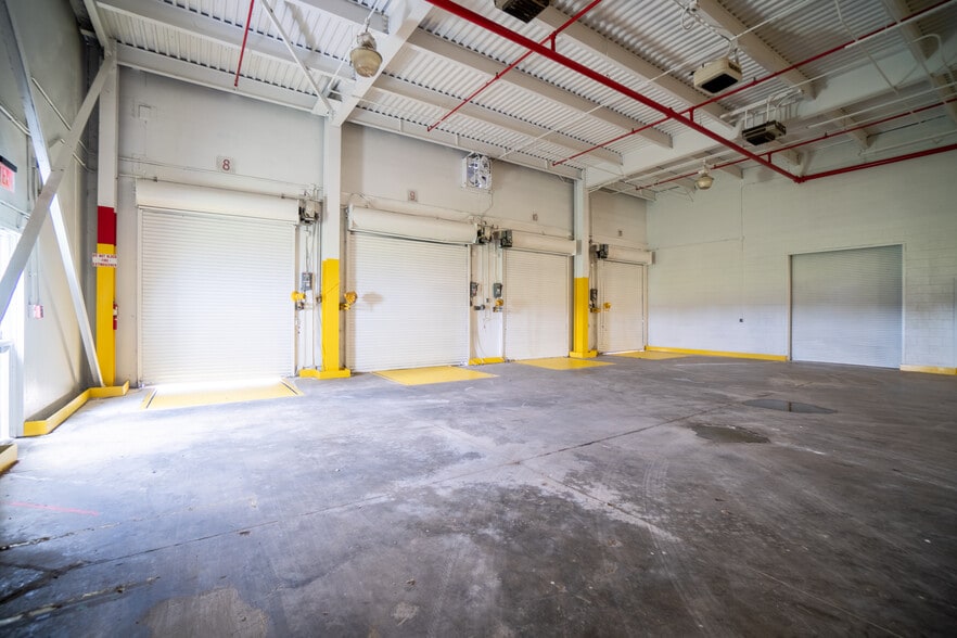 More Photos Of 3145 Elmore Rd, Wetumpka Manufacturing For Lease