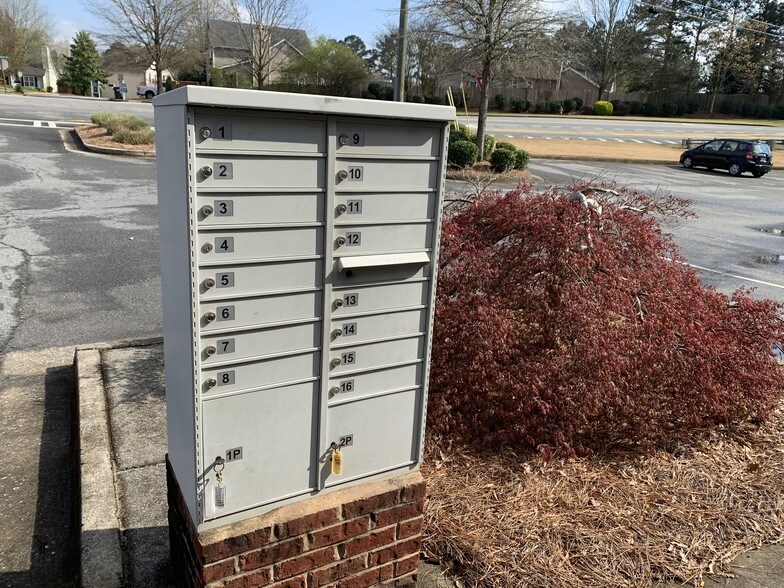 More Photos Of 5655 Lake Acworth Dr NW, Acworth Loft Creative Space For Lease