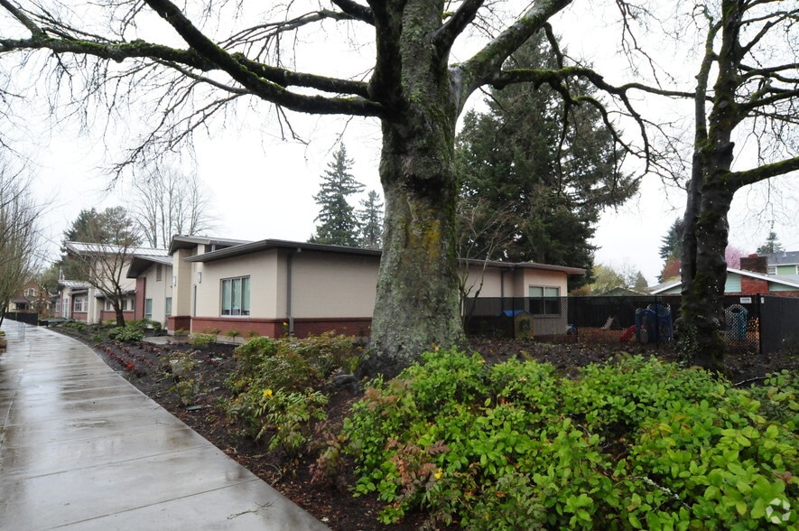 More Photos Of 759 SE Washington St, Hillsboro Schools For Sale