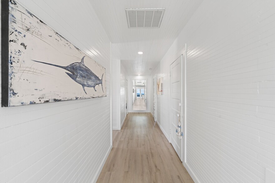More Photos Of 267 W Sixth St, Port Orford Storefront Retail Residential For Sale