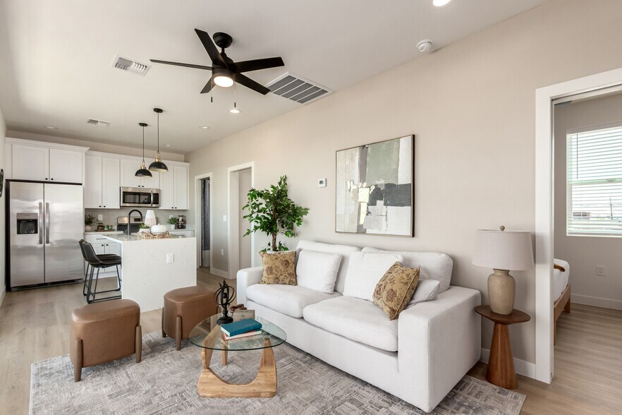 More Photos Of 411 32nd Pl, Phoenix Apartments For Sale