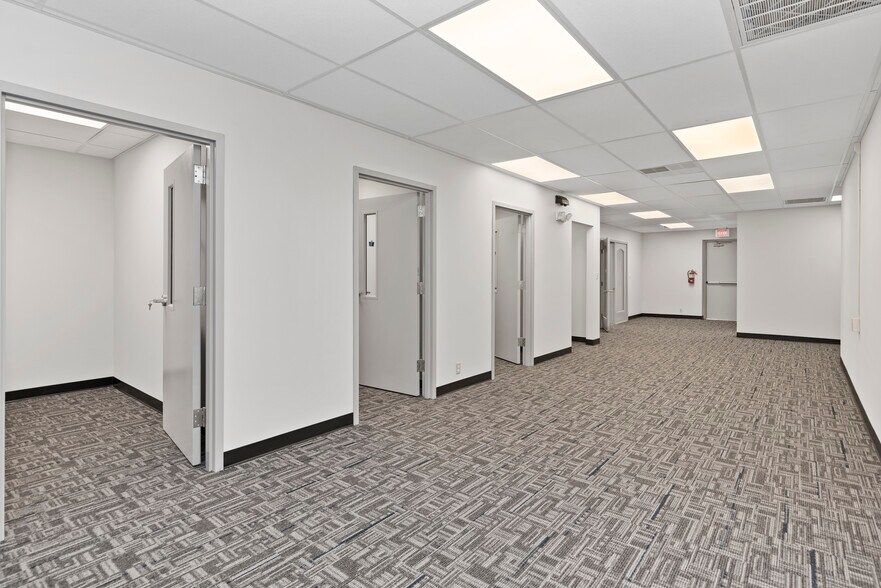 More Photos Of 2300 Gettysburg Rd, Camp Hill Medical For Lease