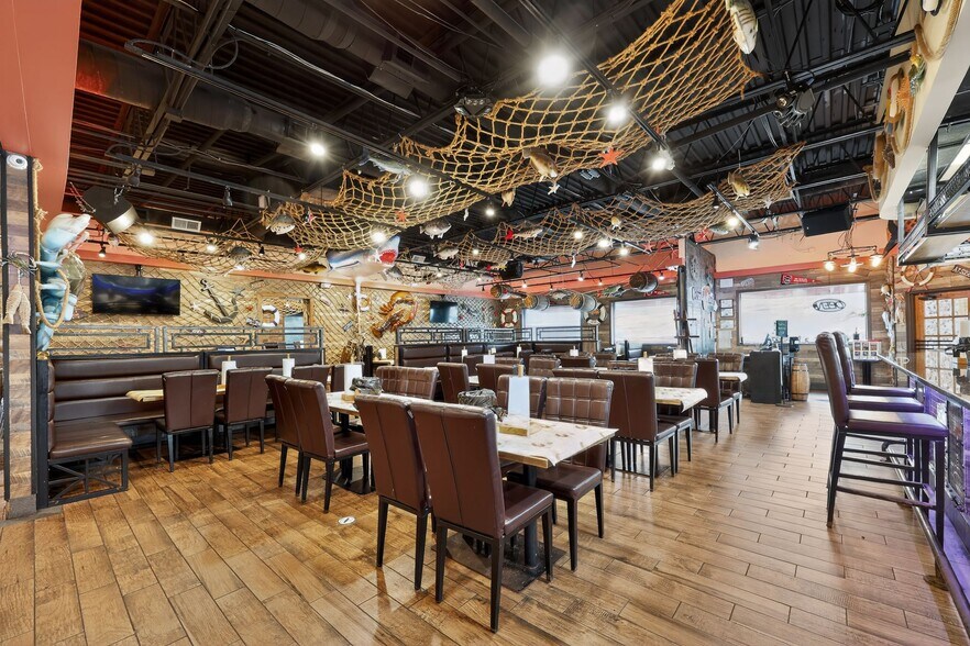 More Photos Of 3625 Hillsborough St, Raleigh Restaurant For Lease