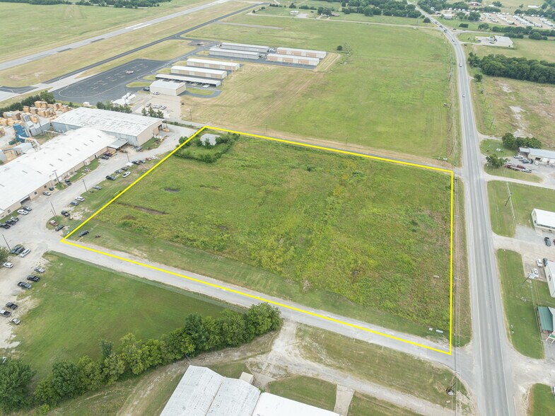 More Photos Of 2537 Center Street, Bonham Land For Sale