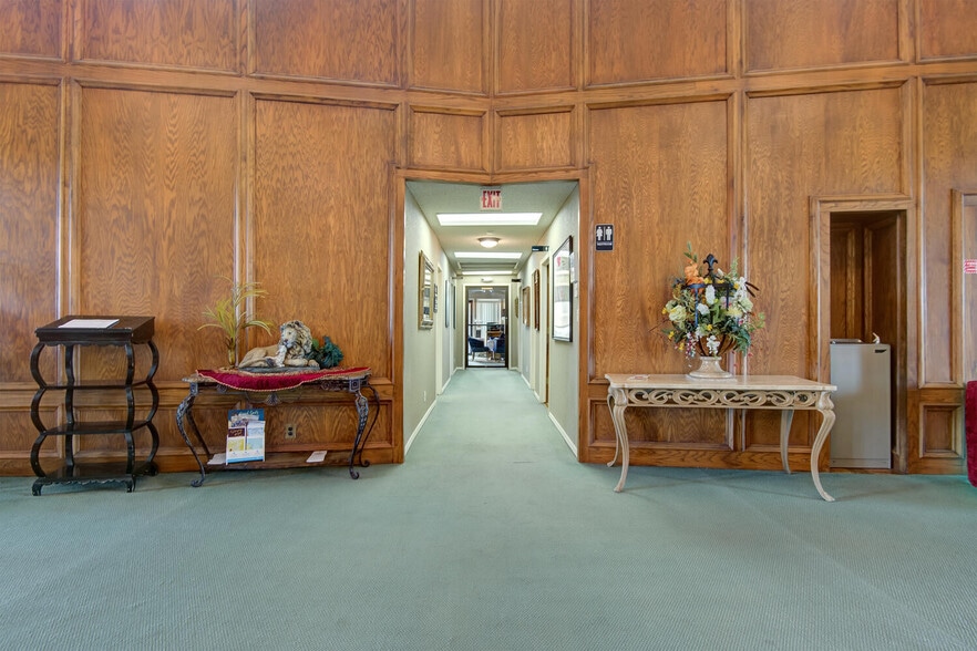 More Photos Of 2833 W Main St, Jenks Religious Facility For Sale