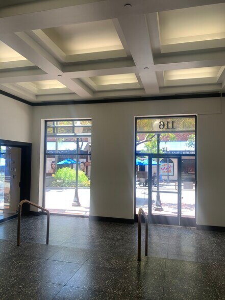 More Photos Of 114-122 N Artsakh St, Glendale Office For Lease