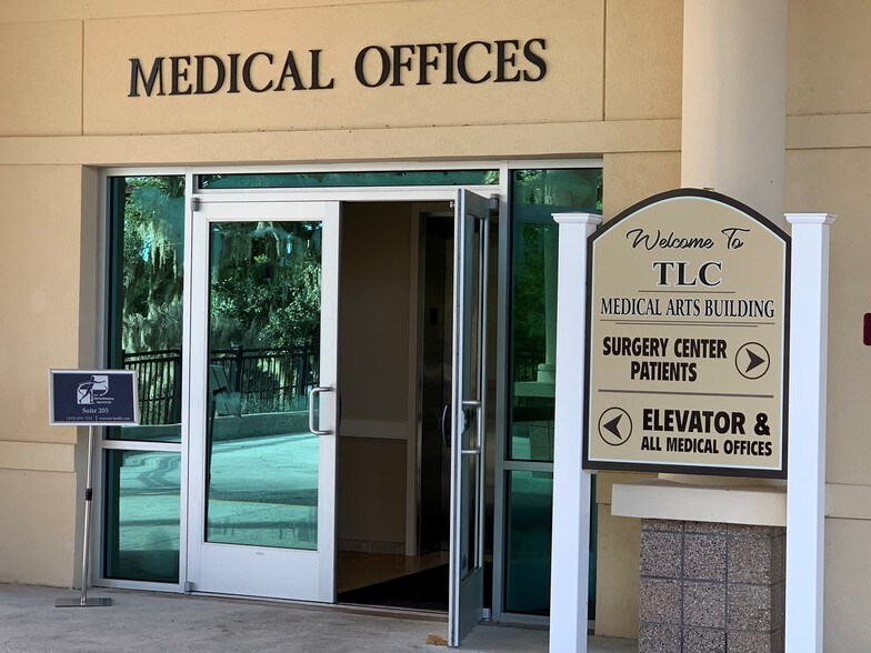 More Photos Of 201 W Guava St, The Villages Medical For Lease